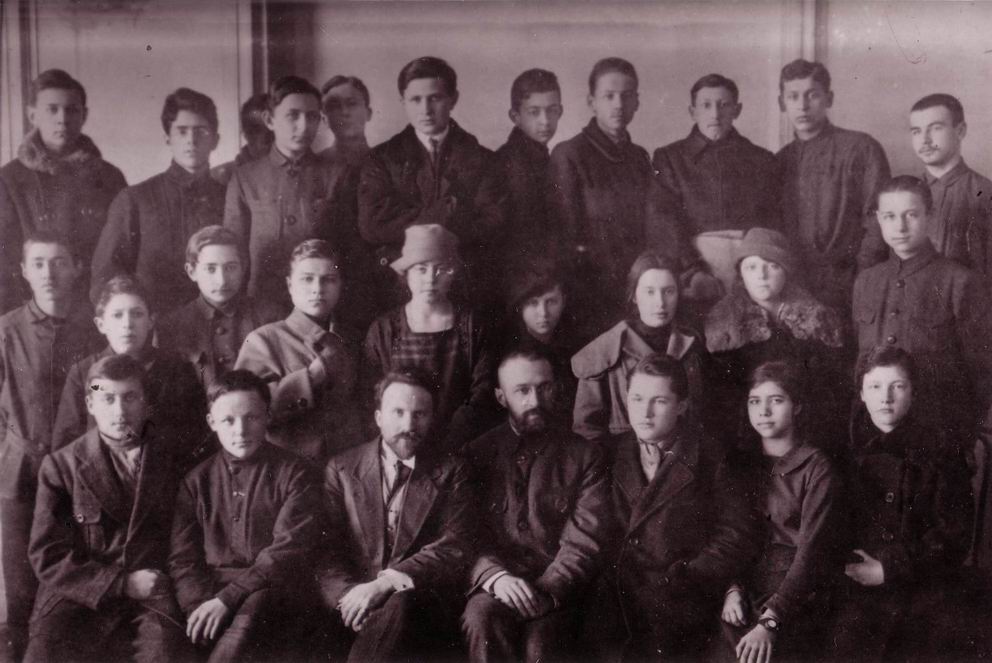  1923 г. Выпускной класс 217 СЕТШ