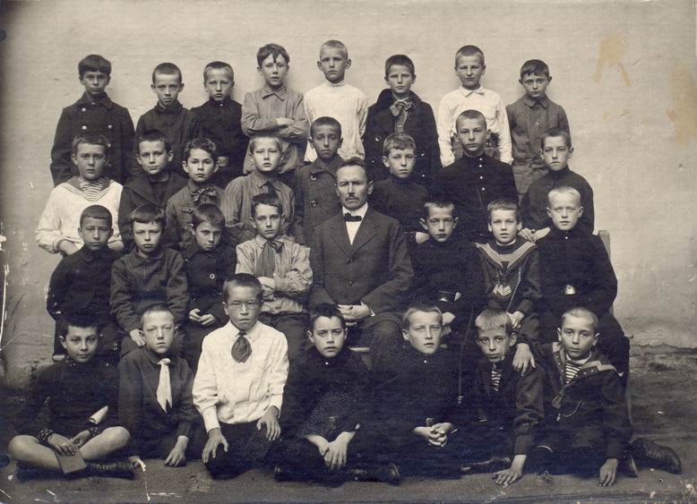 1919 г. Выпуск гимназии 